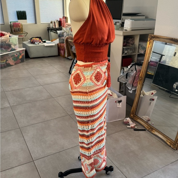 So cute, perfect condition free people crochet skirt - Picture 5 of 9